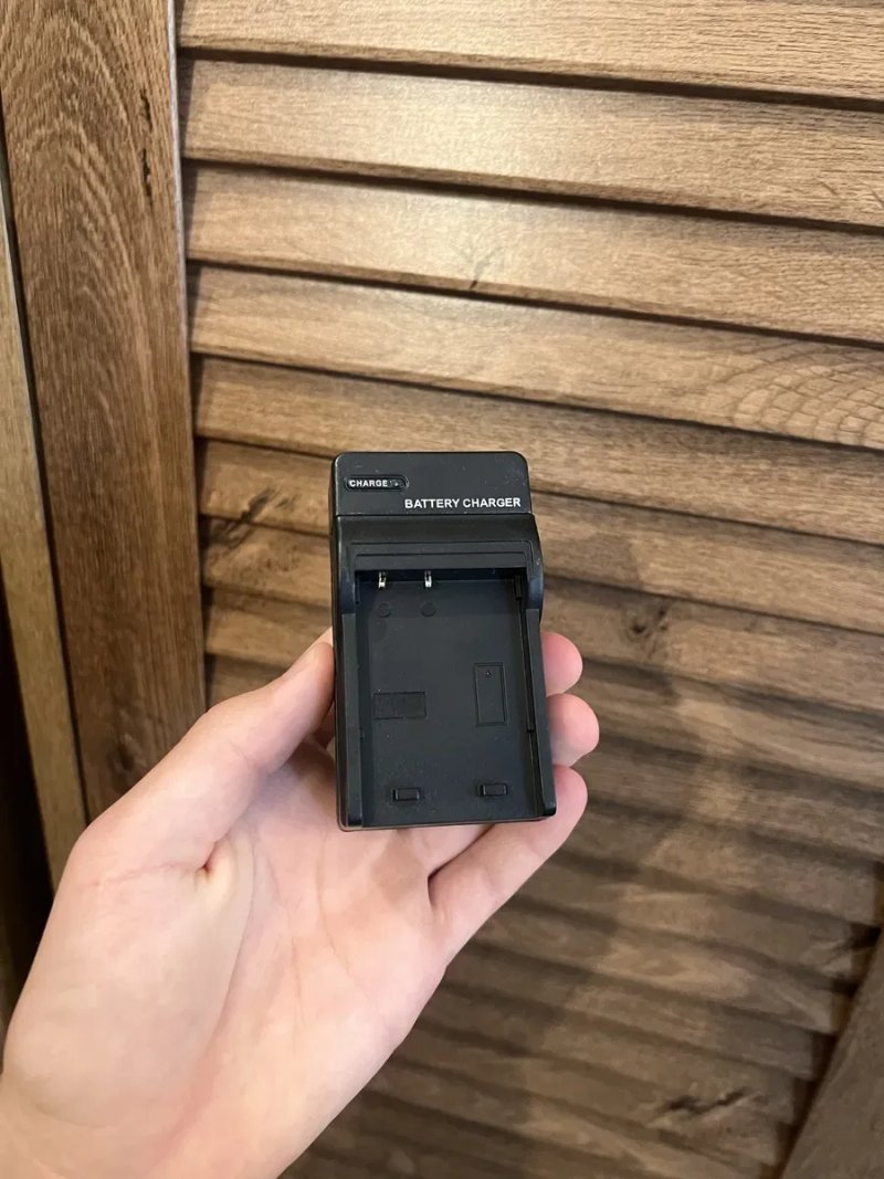 Ексклюзивний цифровий фотоапарат Sony Cyber-shot DSC-T2 Sky Blue (CCD / 4GB / Y2K) Повний комплект! — фото 7