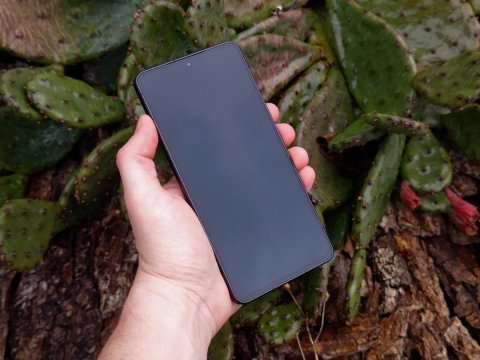 Эксклюзивный смартфон Sharp SH-51D(2sim 5000ma IP68,12\256gb, 6.6" WUXGA 120Hz, Leica 1" 47mp, NFC)