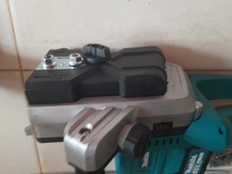Електрична акумуляторна пила makita duk 355z 12 16 дюймів — фото 6