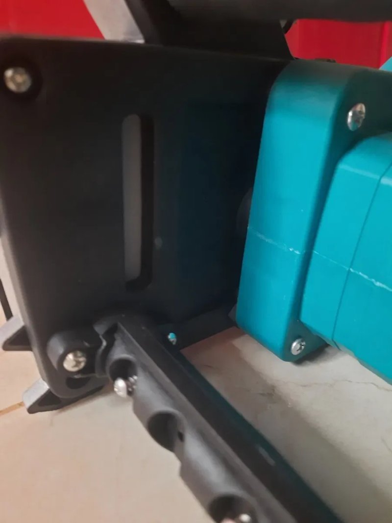 Електрична акумуляторна пила makita duk 355z 12 16 дюймів — фото 7