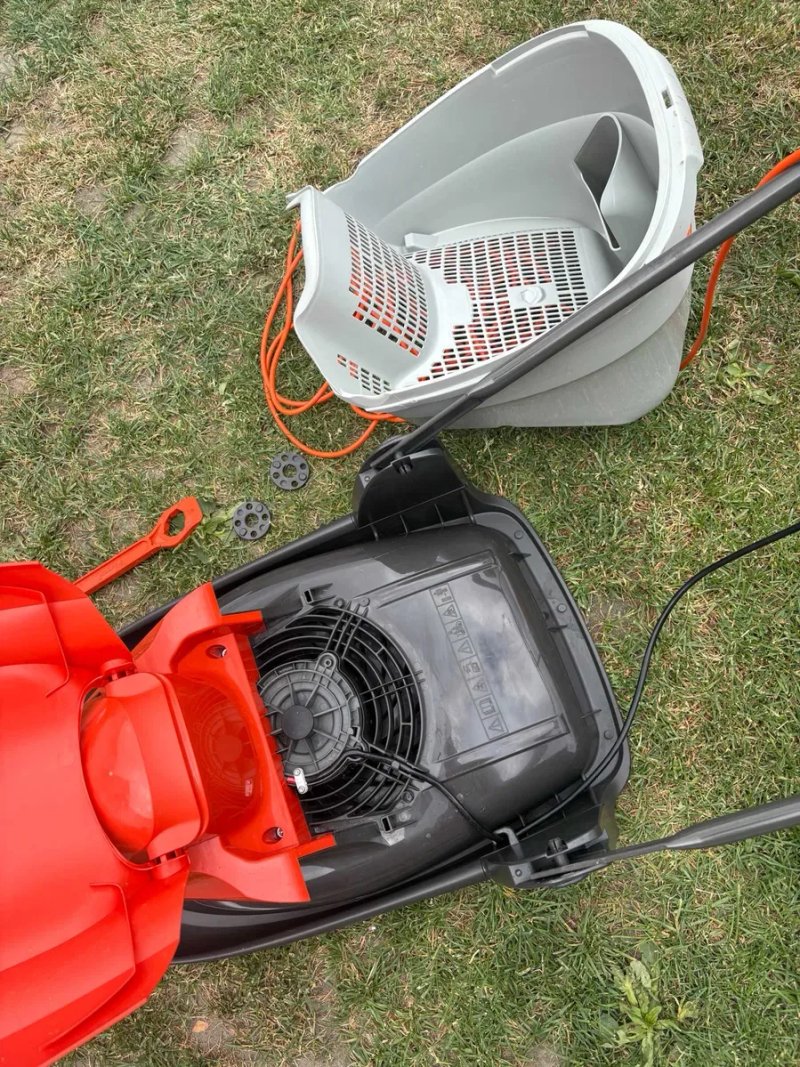Електрична газонокосарка на повітряній подушці Flymo Easi Glide 300V, 1700 Ват, ширина косіння 30 см,Husqvarna — фото 5
