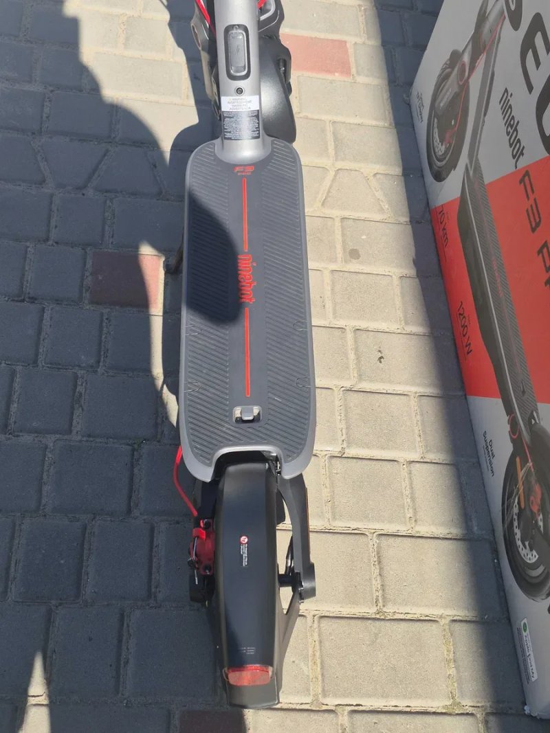 Електричний самокат Segway-Ninebot F3 Pro D 2025 рік — фото 7