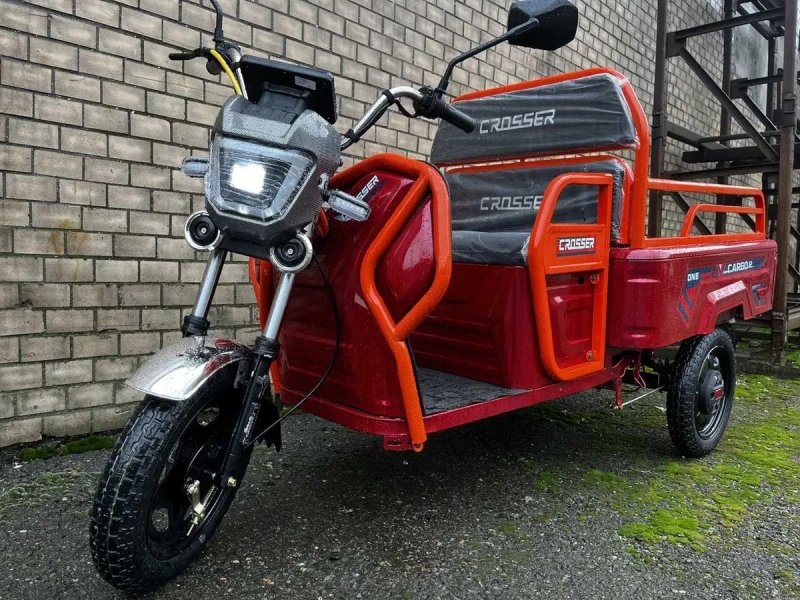 Електротрицикл із кузовом Crosser Cargo 12 1000W-60V-32Ah Crosser муравей червоний — фото 4