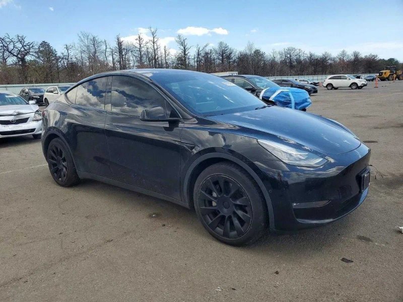 Електромобіль Tesla Model Y 2021 — фото 6