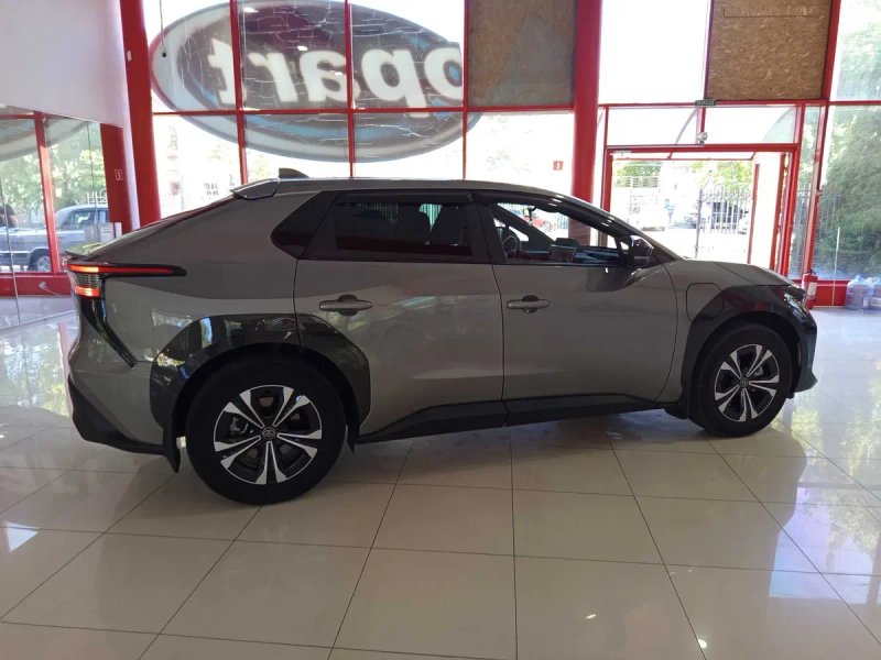 Електромобіль Toyota bZ4X 2022 Elite Long Range — фото 6