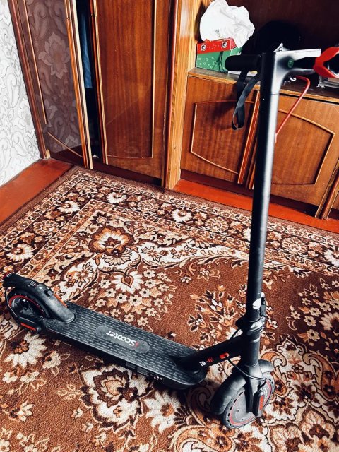 Електросамокат Iscooter i9