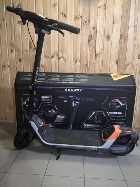 Електросамокат segway