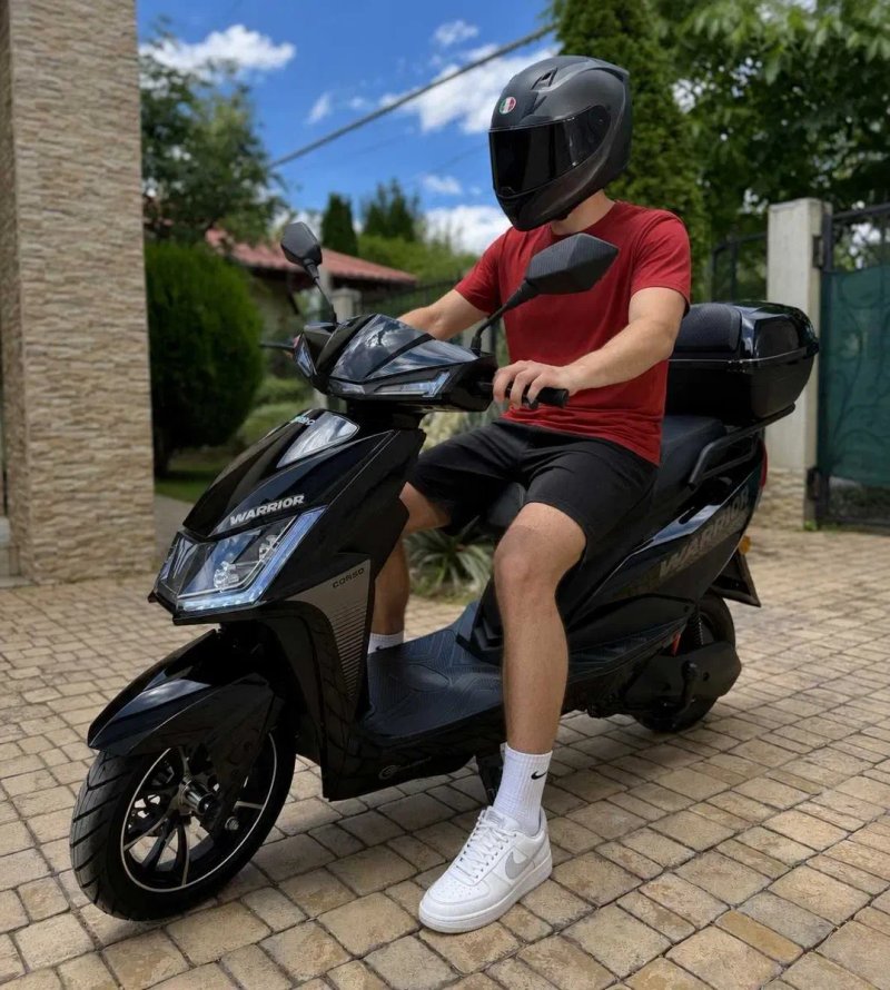 Електроскутер Corso Warrior LifePo4 30a 2000W 30AH Чорний