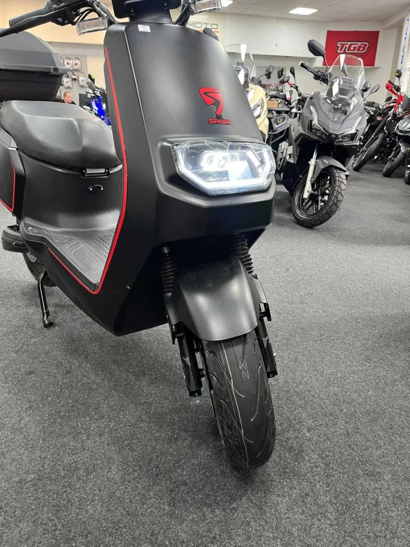 Електроскутер Spark SP2500E-2, Літій-іонний акб — фото 2