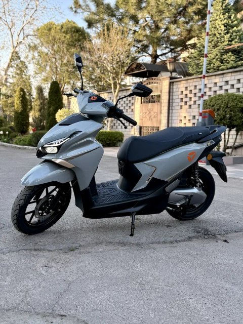 Електроскутер YADEA Velax, 2000 Ват, гарантія