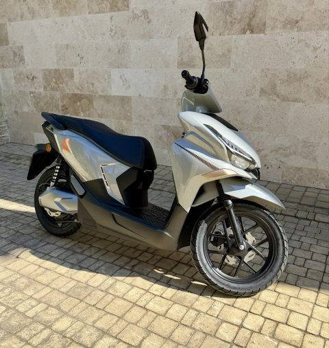 Електроскутер YADEA Velax 2000Вт, рекуперація, знімна батарея, гарантія