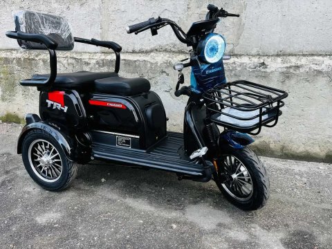 Електротрицикл электроскутер 1500W Lifepo 4 30a 77v трьох колісний Crosser TR-1 PRO сірий LFP/Grafen чорно-червоний