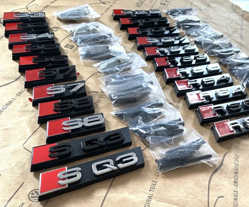 Эмблема шильдик значок audi S3 S4 S5 S6 S8 SQ3 RS3 RS4 RS5 RS6 RS8 RSQ — фото 4