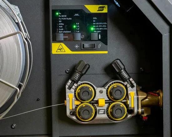 Esab Rustler EM350C Pro Synergic. Зварювальний апарат індустріального класу. Оригінал. Офіційна гарантія 3 роки. Напівавтомат інвертор новий — фото 2