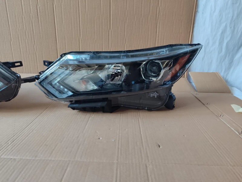 Фари фара Nissan Rogue Sport Ніссан Рог спорт 2019 2020 2021 2022  210$ — фото 4