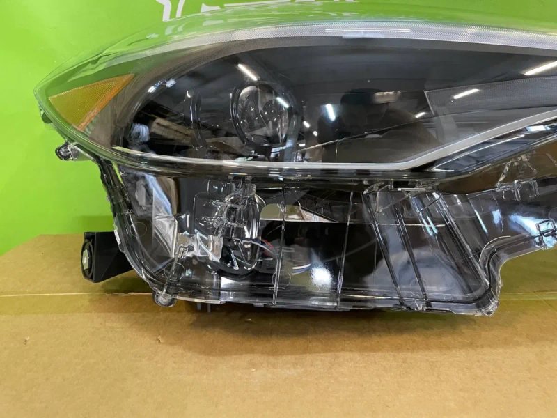 Фари Toyota Corolla Cross 2022-2025 LE SE XLE XSE led full led фара ліва права тойота королла кросс фара левая правая фары — фото 4
