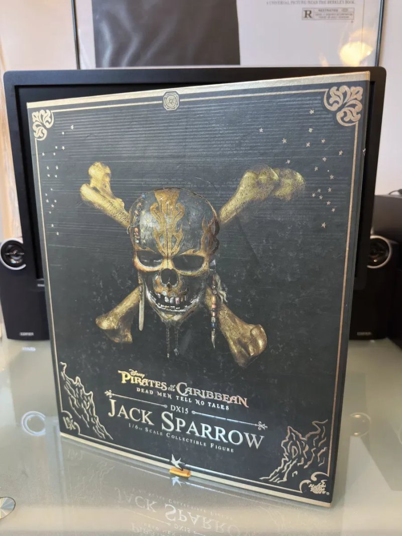 Фигурка 1/6 hot toys dx 15 POTC DMTNT – JACK SPARROW — фото 6