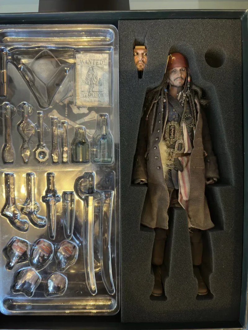 Фигурка 1/6 hot toys dx 15 POTC DMTNT – JACK SPARROW — фото 7
