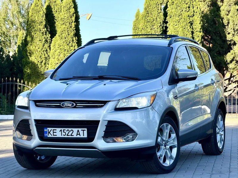 Ford Escape В Ідеальному Стані В Самій максимальній Комплектації!!! Гаражне зберігання один власник! — фото 2