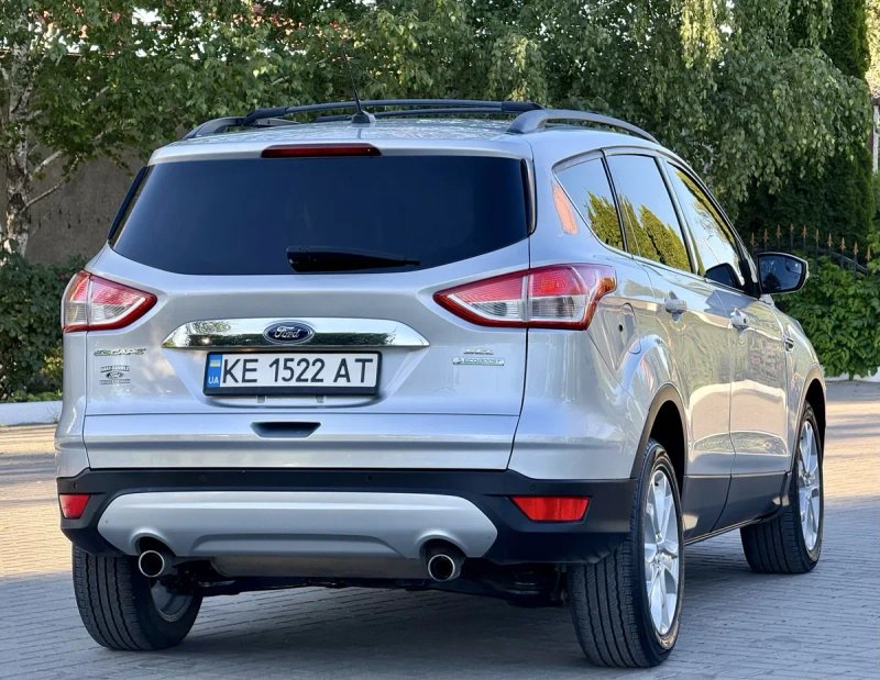 Ford Escape В Ідеальному Стані В Самій максимальній Комплектації!!! Гаражне зберігання один власник! — фото 7