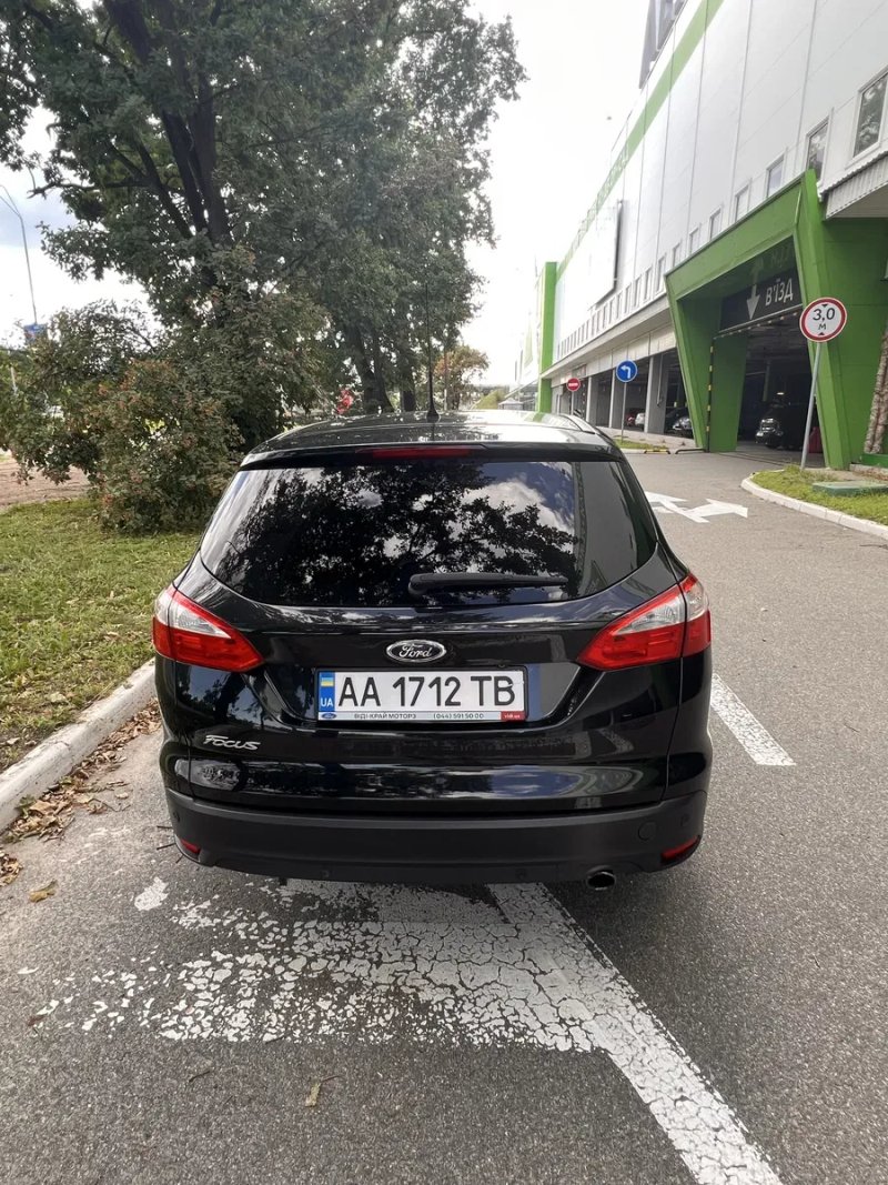 Ford Focus 3 Titanium 2014 р. 2.0 дизель конкурент: Volkswagen Passat та Skoda 2.0 TDI — фото 2