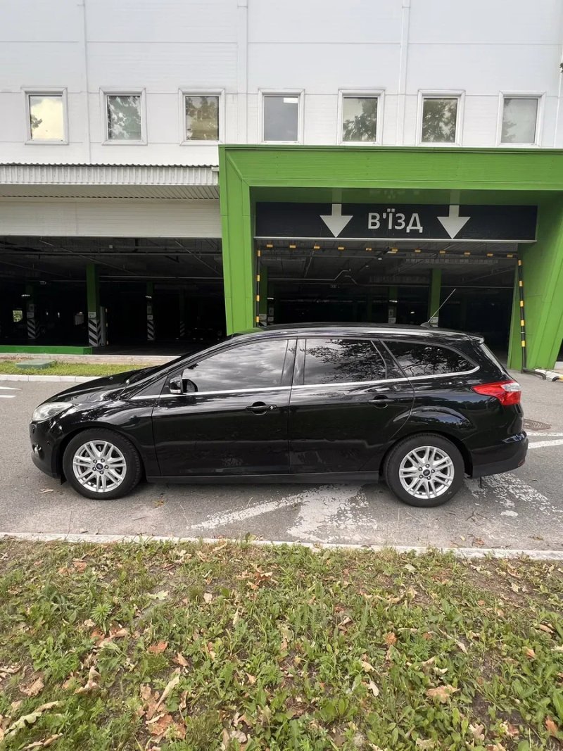 Ford Focus 3 Titanium 2014 р. 2.0 дизель конкурент: Volkswagen Passat та Skoda 2.0 TDI — фото 6