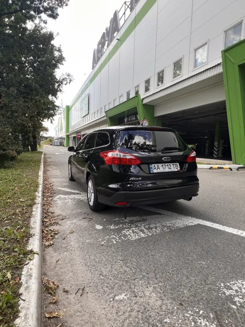 Ford Focus 3 Titanium 2014 р. 2.0 дизель конкурент: Volkswagen Passat та Skoda 2.0 TDI — фото 8