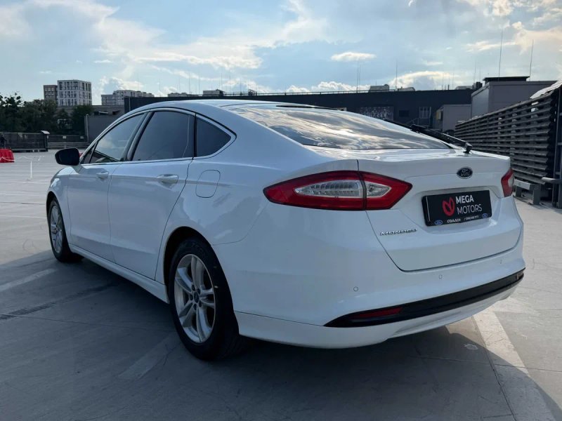 2015 Ford Mondeo — фото 3