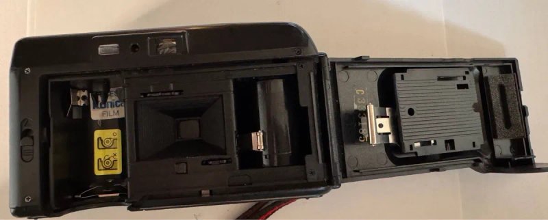 Фотоапарат плівковий Konica Pop EF-80 з чохлом — фото 6