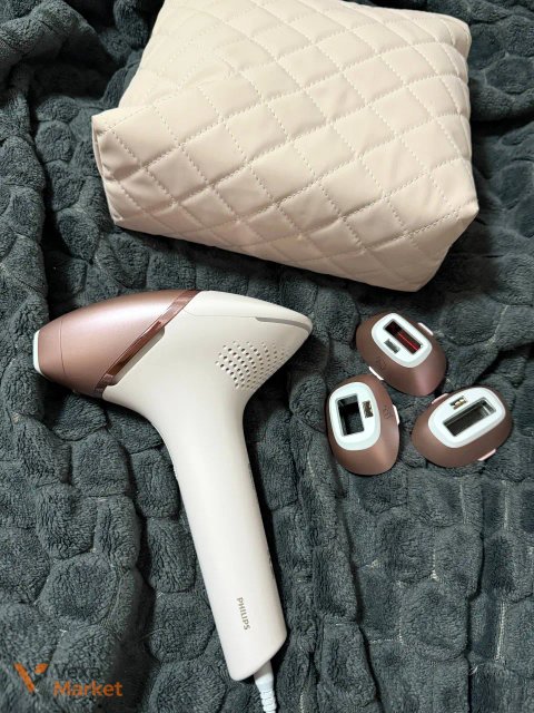 Фотоепілятор Philips Lumea BRI977/00 серії 9900