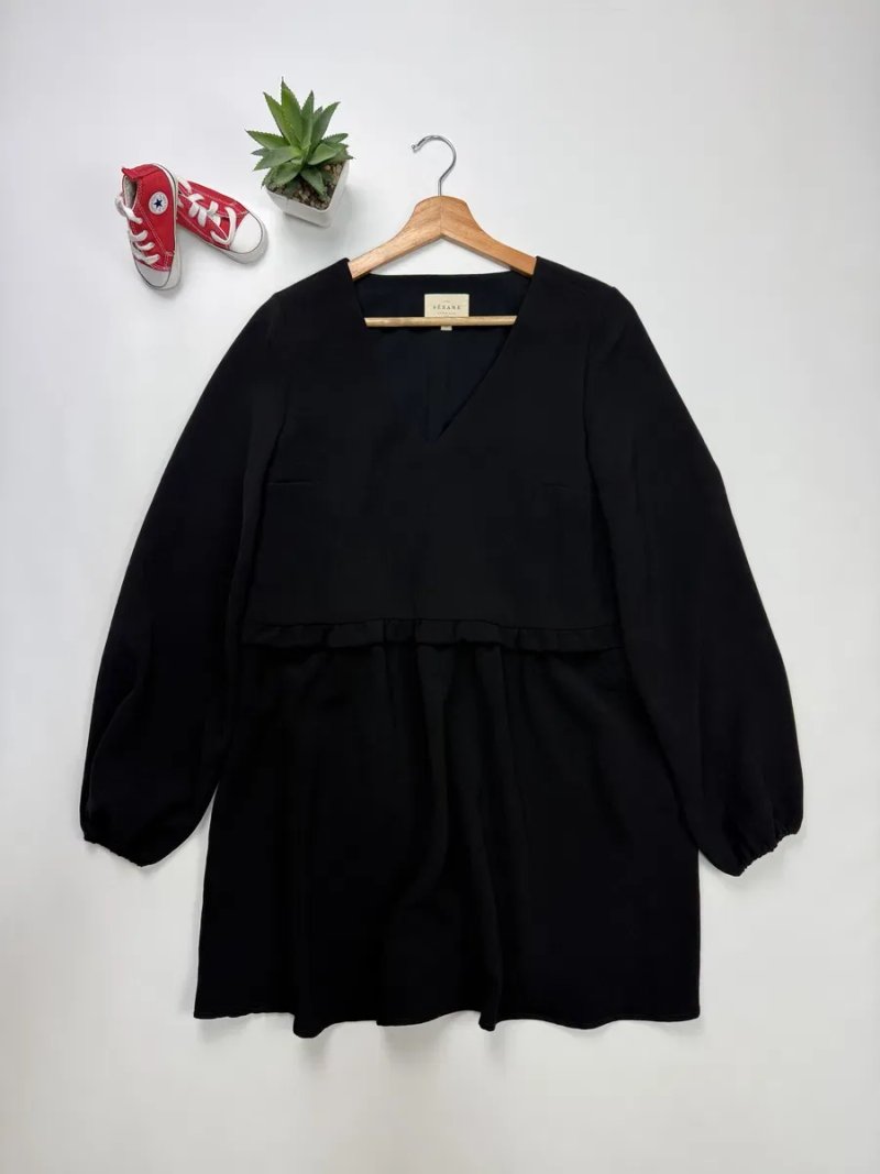 Французское платье SEZANE Peneloppe Dress Black V- Neck Ruffle Smock Babydoll L'Appartement Mini size 36, XS, S — фото 2