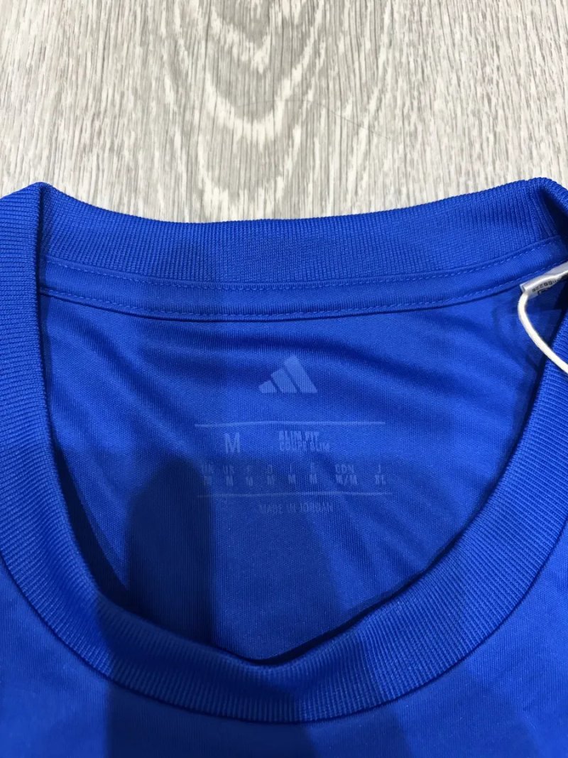Футболка Adidas original , у розмірі М, синього кольору — фото 3