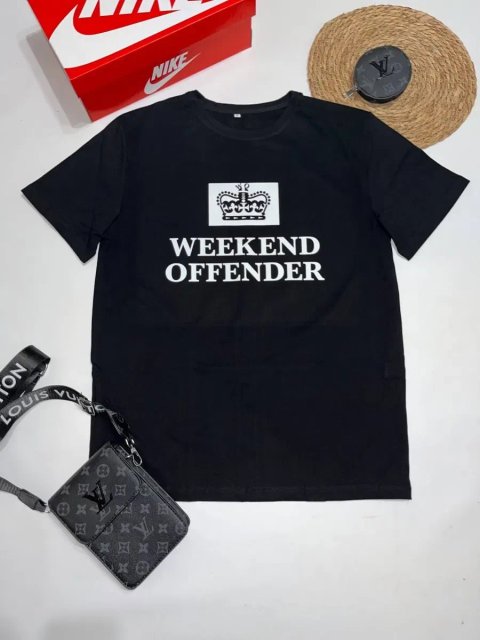 Футболка/чорна /чоловіча/weekend offender/футболка  weekend /вікенд