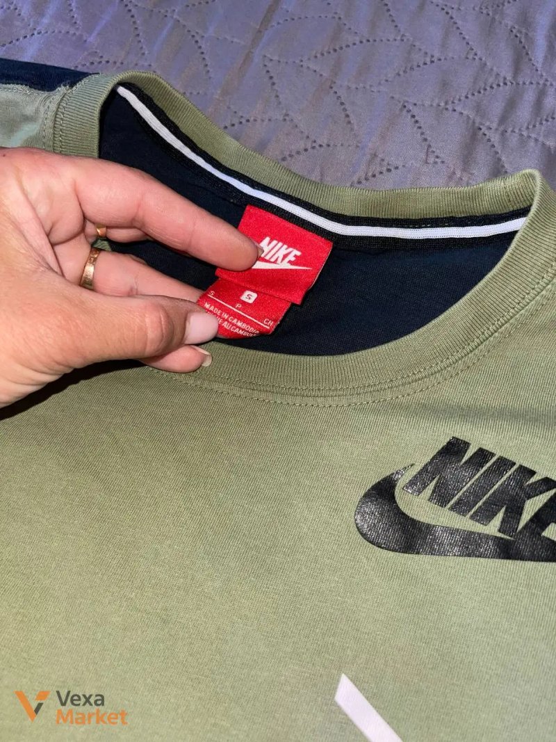 Футболка Nike Air жіноча S/M — фото 2