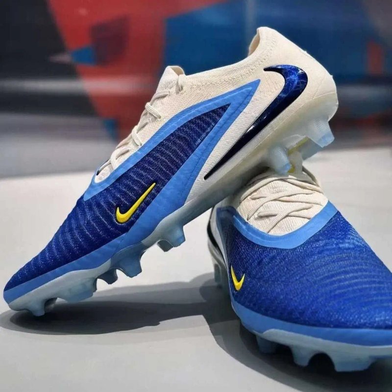 Футбольные бутсы Nike Phantom 6 Elite LE Low FG Все размеры — фото 2