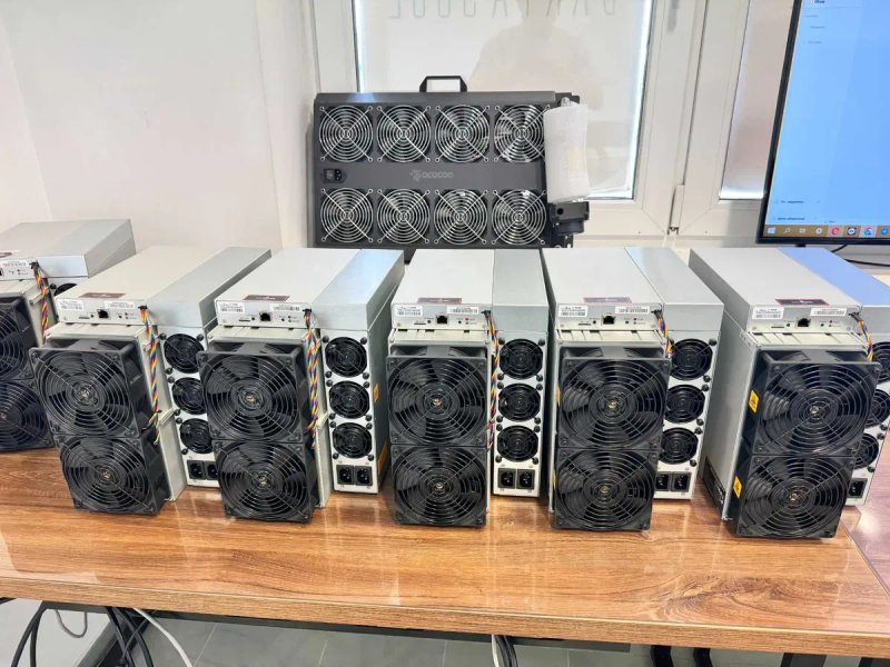 Гарантія! Asic Antminer L7 9300 Mh 3350 Вт miner Майнери Asic Bitmain — фото 3
