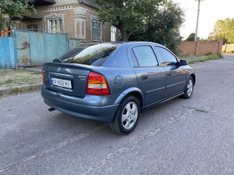 Гарному стані OPEL Astra Німецької зборки 1.6 бензин — фото 7