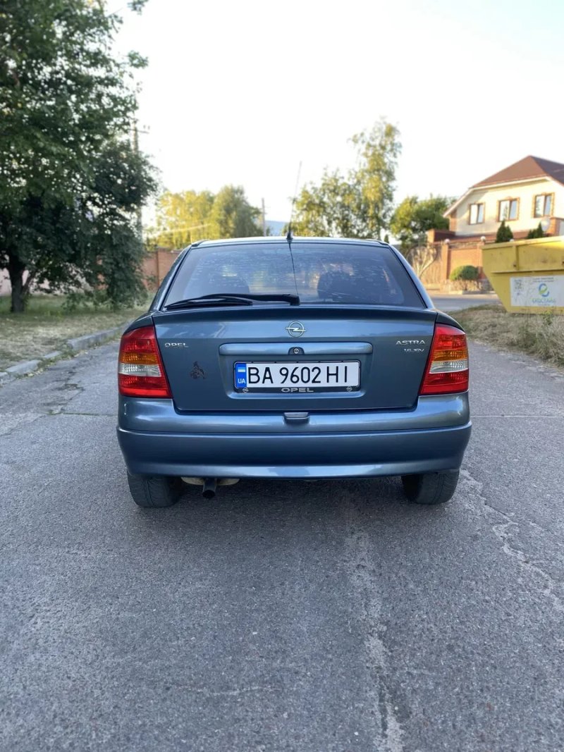 Гарному стані OPEL Astra Німецької зборки 1.6 бензин — фото 8
