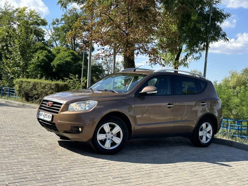 Geely Emgrand X7 Газ Внедорожник 2014 — фото 2
