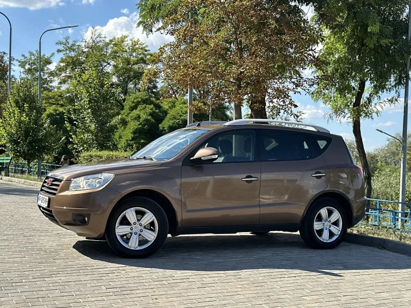 Geely Emgrand X7 Газ Внедорожник 2014 — фото 3
