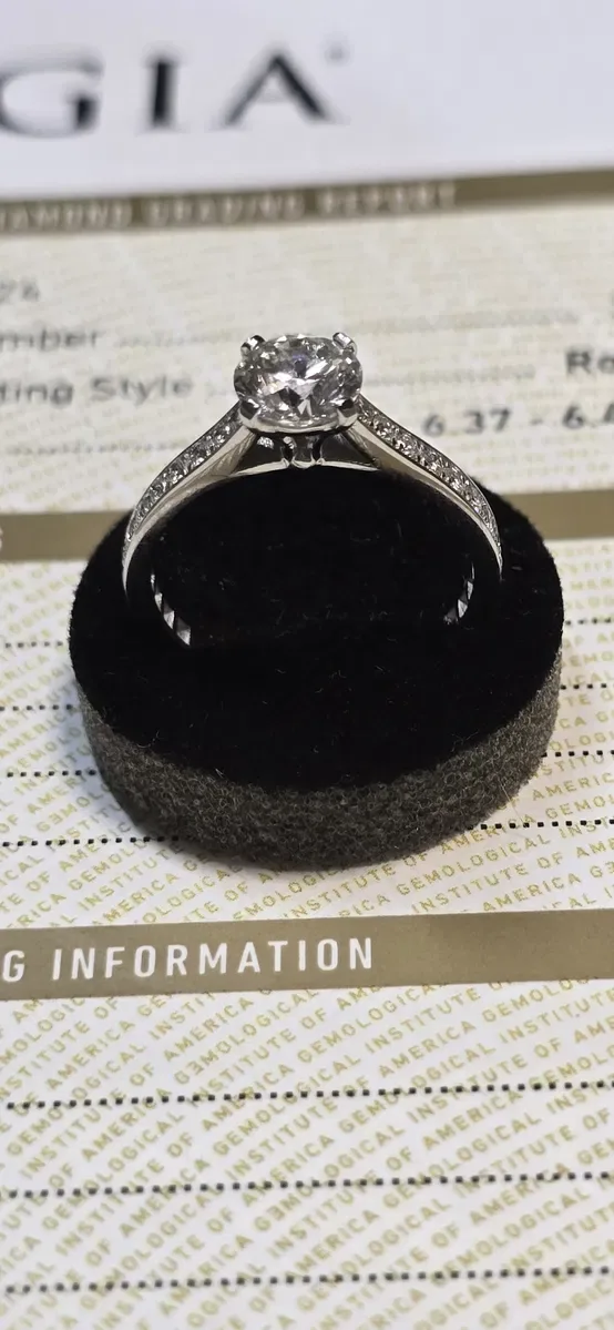 GIA 1,38 ct H/VS1 Exellent натуральні діаманти, золота каблучка. — фото 4