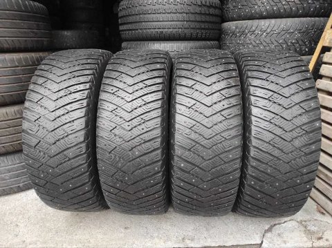 GoodYear Ultra Grip Ice Arctic SUV4x4 235/60r17 106T Extra Load made in Germany 4шт, 16год, 7мм, ЗИМА. Привезены из Финляндии