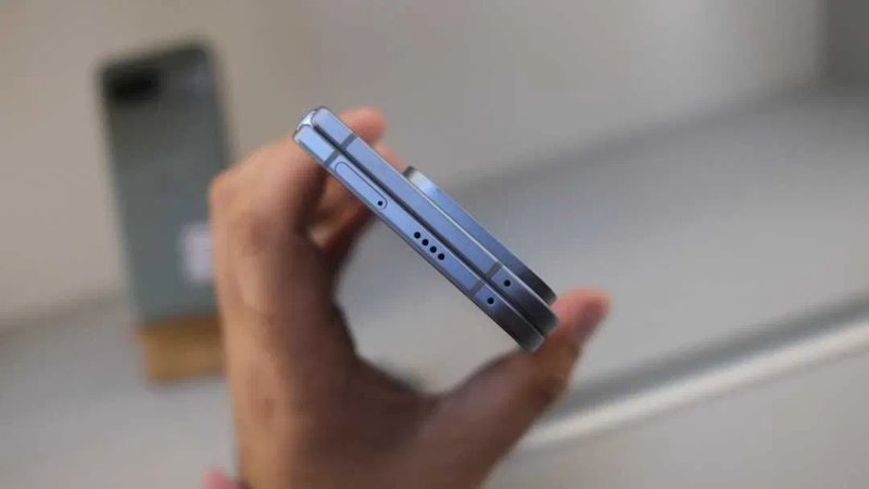 Google Pixel 10 Pro Fold 16/256GB (Moonstone) neverlock Cупер стан як новий 20 циклів Мінімальна уцінка — фото 2