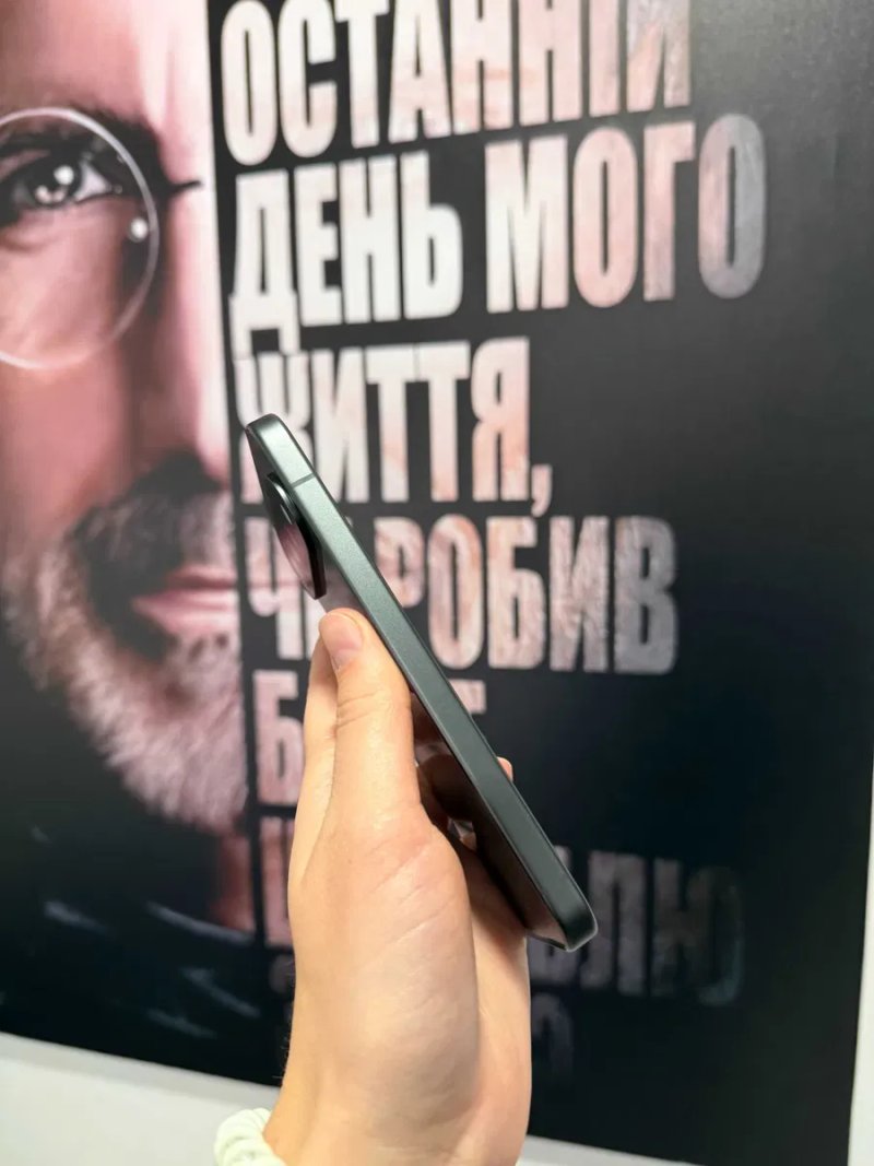 Google Pixel 11 12/256gb E-sim Obsidian Новий стан — фото 3