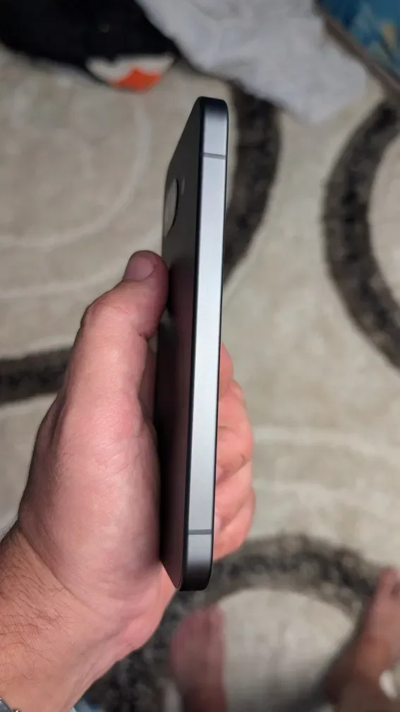 Google Pixel 9a 8/128G Неверлок отличное состояние — фото 6