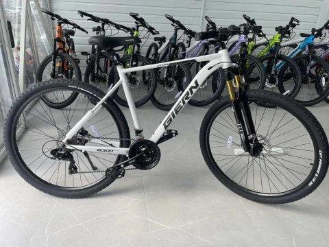 Горный велосипед 29" с алюминиевой рамой 21" и гидравлическими тормозами Shimano