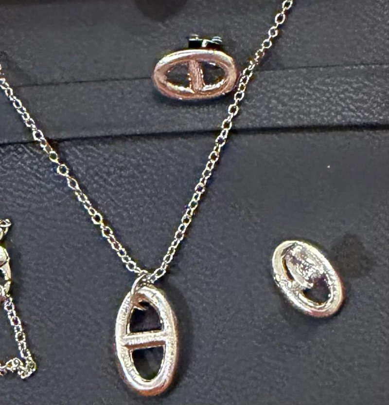 Hermès Farandole кулон на сріблястому ланцюжку, сережки. — фото 4