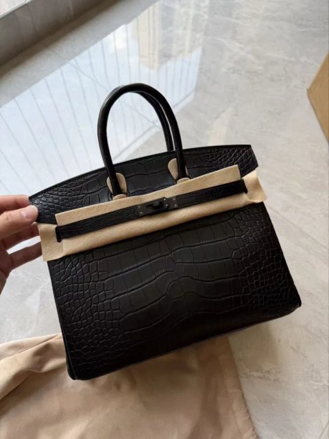 Hermes Birkin 25 Alligator matte в наличии