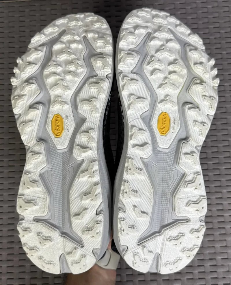 Hoka Speedgoat 6 кроссовки 46 размер беговые черно-серый — фото 6