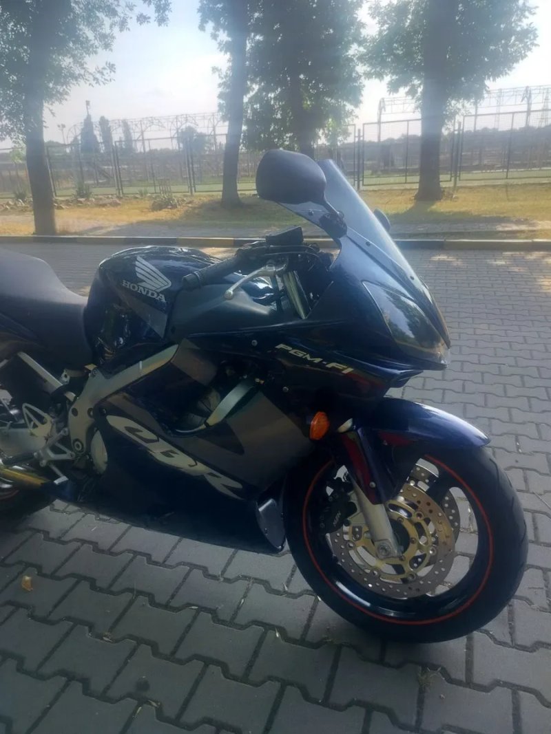 Honda CBR 600F4i 2001 — фото 5